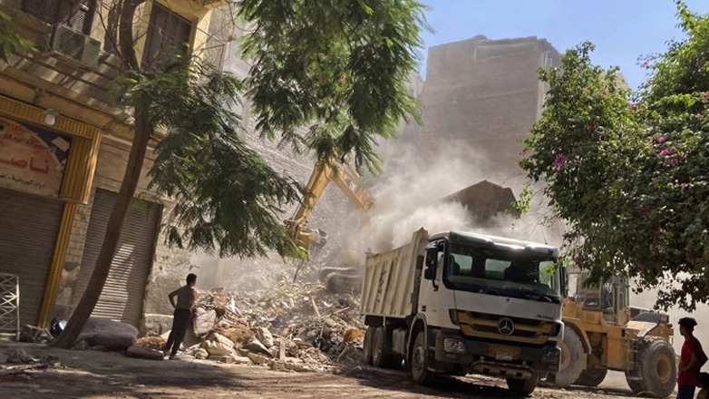 Τουλάχιστον πέντε νεκροί από κατάρρευση πολυκατοικίας στην Αίγυπτο