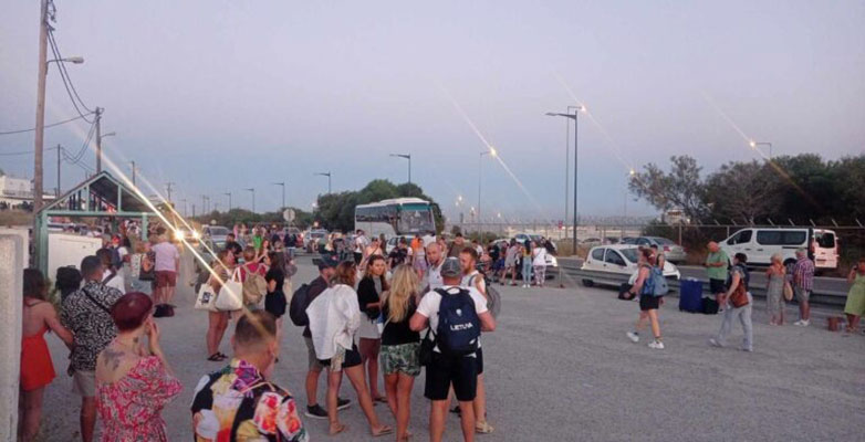 Εκκενώνεται το χωριό Καρδάμαινα στην Κω λόγω της πυρκαγιάς