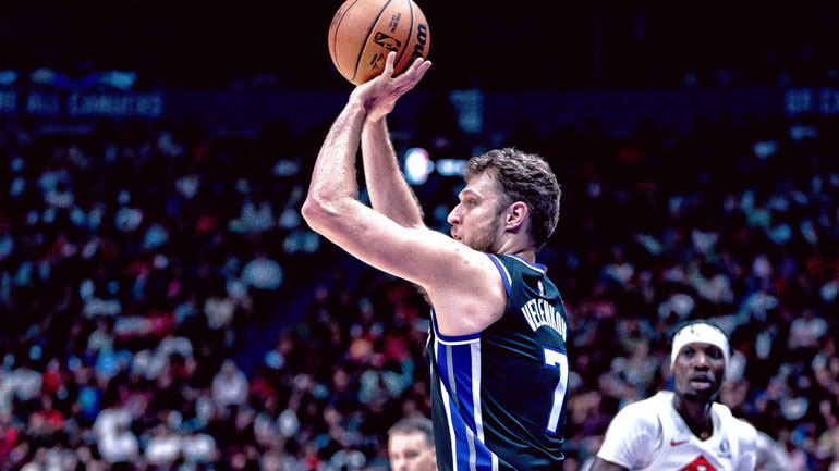 Βεζένκοφ: «Προς το παρόν είμαι παίκτης των Ράπτορς»