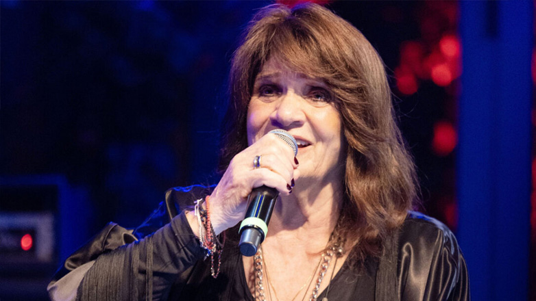 Η Ελπίδα συγκλονίζει: «Έχασα τον άντρα μου, έπαθα έμφραγμα και ήρθε και η απώλεια του εγγονού μου»