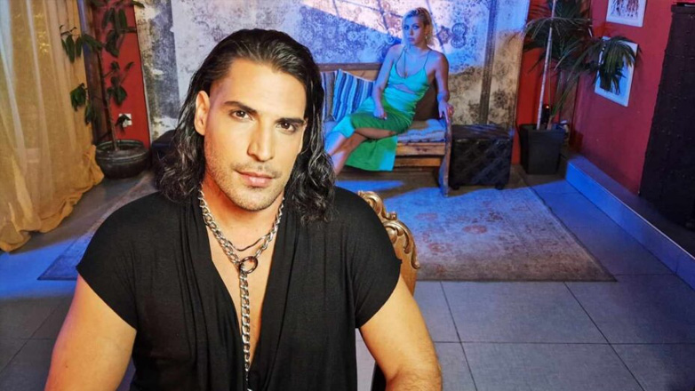 «Απαγορεύεται»: Κυκλοφόρησε το νέο single του Κωνσταντίνου Παπαδάκη!