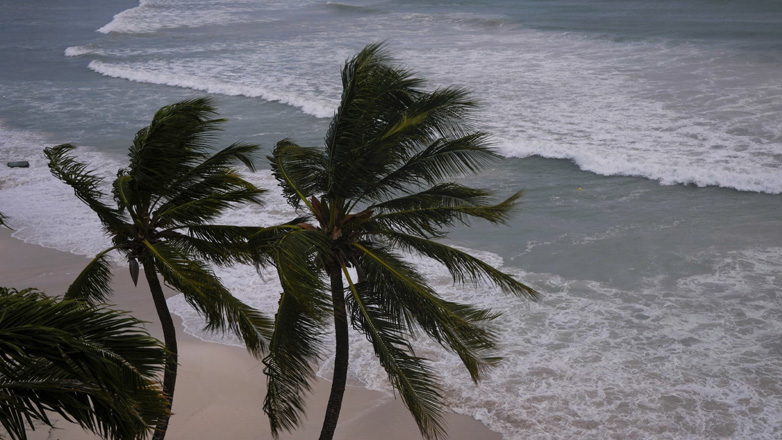 Ο τυφώνας Μπέριλ ενισχύθηκε στην κατηγορία 5