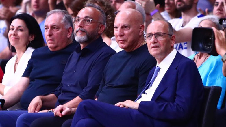 Ν. Γκάλης: «Αν παίζαμε μαζί με τον Γιάννη Αντετοκούνμπο, θα χανόταν η μπάλα»