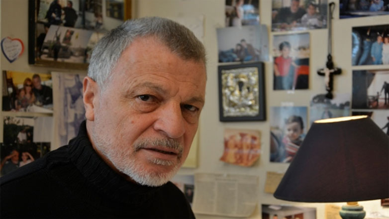 Και ο δημοσιογράφος Γιάννης Κανελλάκης στην κούρσα για την ηγεσία του ΠΑΣΟΚ – Έβδομη υποψηφιότητα