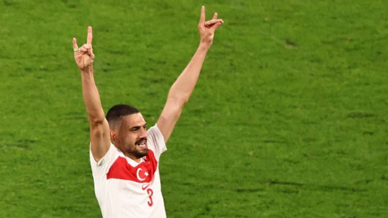 Γερμανία: Έρευνα της UEFA σε βάρος του Ντεμιράλ για πανηγυρισμούς με τον χαιρετισμό των «Γκρίζων Λύκων»