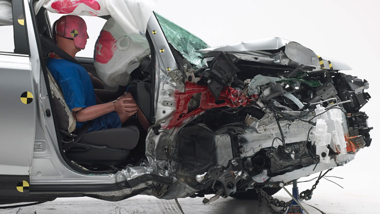 Όλα τα νέα αυτοκίνητα που θα πωλούνται από 6 Ιουλίου, θα έχουν υποχρεωτικά μαύρο κουτί καταγραφής