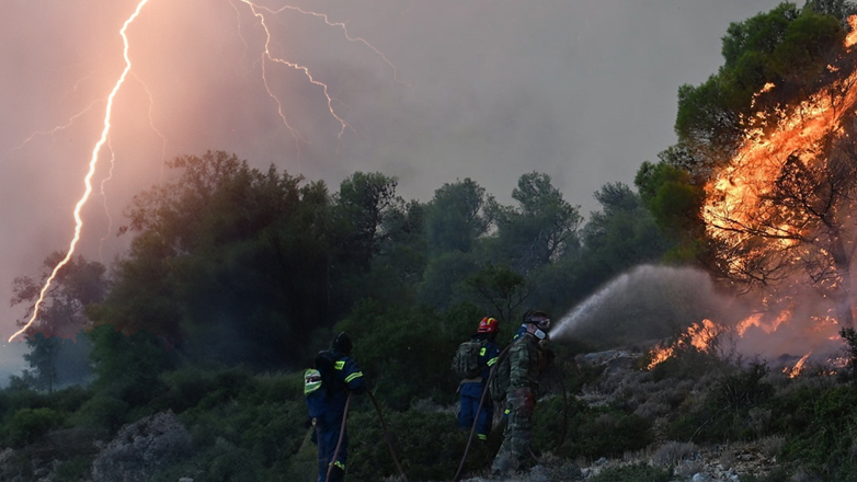Από κεραυνό 3 φωτιές σε Διόνυσο, Γραμματικό και Μαραθώνα