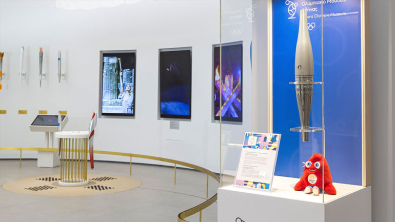 Η Δάδα των Ολυμπιακών Αγώνων στο Ολυμπιακό Μουσείο Αθήνας
