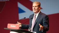 Βρετανία – εκλογές: Ο Κιρ Στάρμερ ευχαριστεί όσους ψήφισαν τους Εργατικούς