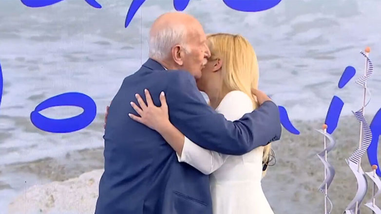 Αυλαία για το Καλημέρα Ελλάδα: Η αγκαλιά του Γιώργου Παπαδάκη στη Μαρία Αναστασοπούλου – «Θα μείνουμε φίλοι»