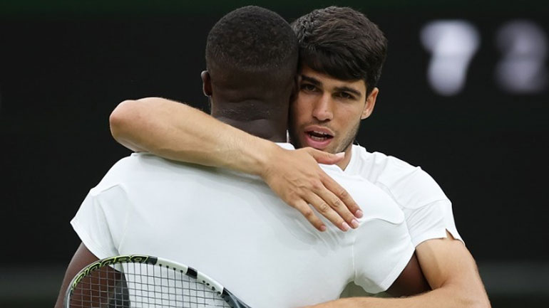 Γουίμπλεντον: Ο Αλκαράθ επιβίωσε από το ματς-θρίλερ με τον Τιαφόε