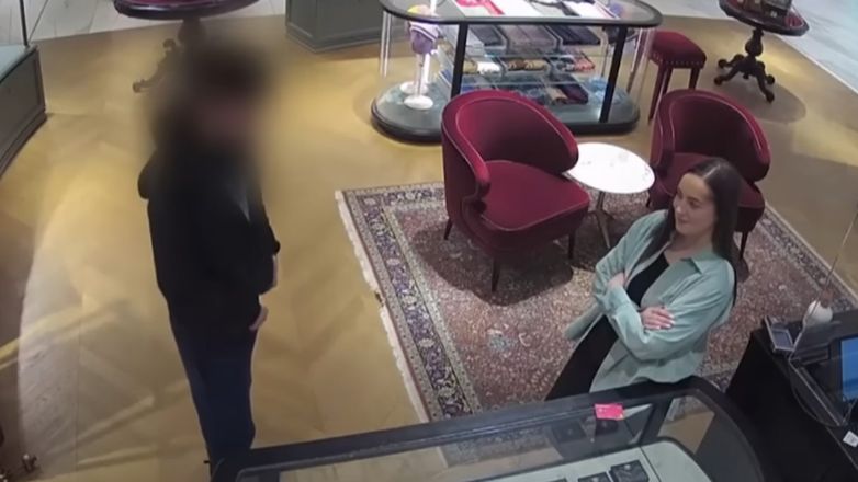 Σάλος με καθηγήτρια που αποπλάνησε δύο μαθητές της στη Βρετανία – Έμεινε έγκυος από 15χρονο