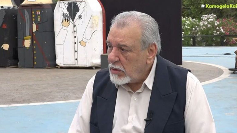 Τάσος Χαλκιάς για Πέτρο Φιλιππίδη: «Είναι κρίμα που δεν είναι στο θέατρο»