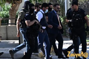 «Πήγαμε στη Μύκονο για δουλειές και μια συνάντηση»