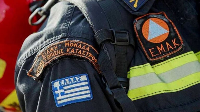 Επιχείρηση της ΕΜΑΚ για τη μεταφορά 50χρονης τουρίστριας από ορειβατικό μονοπάτι