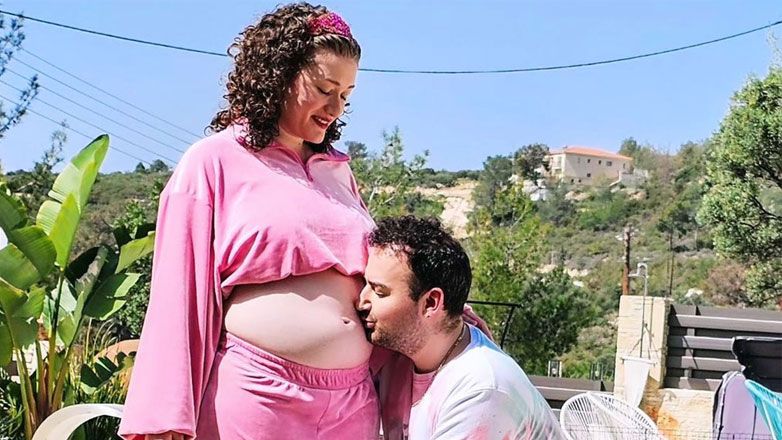 Γέννησε η Ιλάειρα Ζήση – Έγινε μπαμπάς ο Μαυρίκιος Μαυρικίου