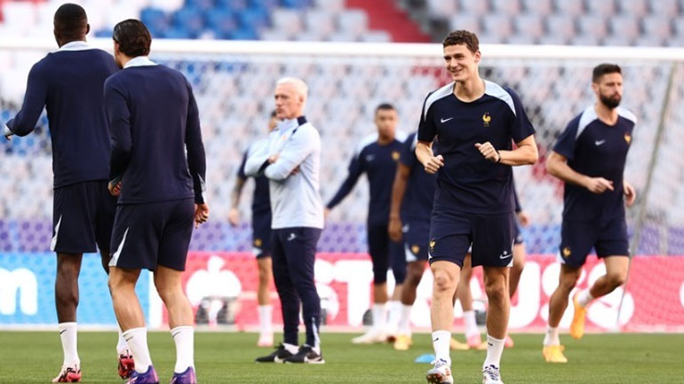 Ντεσάν: «Αν βαριέσαι δες κάτι άλλο…»