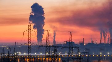 Οι νέες κυρώσεις των ΗΠΑ θα αποσταθεροποιήσουν τις παγκόσμιες αγορές, λέει το Κρεμλίνο