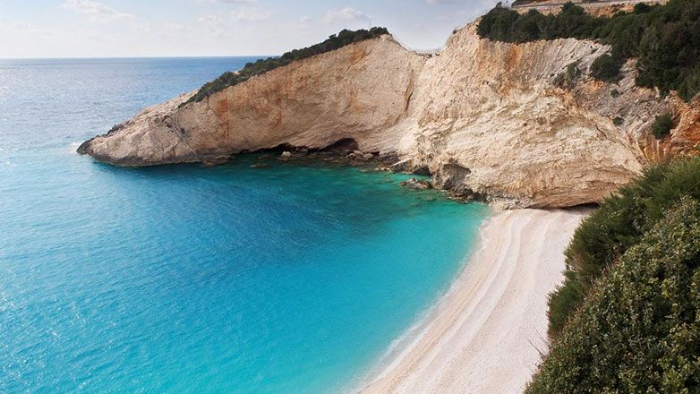 Τραγωδία στη Λευκάδα: Γυναίκα εντοπίστηκε νεκρή στο Πόρτο Κατσίκι