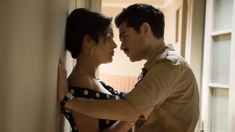 Χρήστος Μάστορας: Δείτε τον τραγουδιστή να ερμηνεύει για πρώτη φορά το «Υπάρχω» του Στέλιου Καζαντζίδη