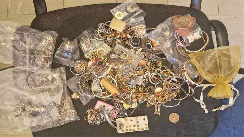 Τρία άτομα συνελήφθησαν επ’αυτοφώρω για κλοπή – Βρέθηκαν πάνω τους διαρρηκτικά εργαλεία και κλοπιμαία