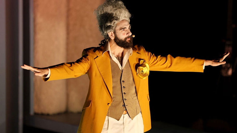 Δημήτρης Φιλιππίδης: Πρεμιέρα στο θέατρο με την παράσταση που είχε σκηνοθετήσει ο πατέρας του πριν 5 χρόνια