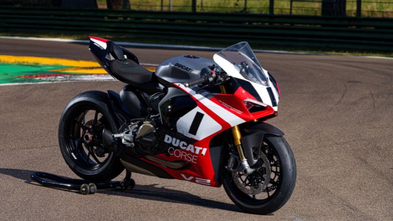 Panigale V2 Superquadro Final Edition – Φόρος τιμής στον πιο εξελιγμένο δικύλινδρο κινητήρα της Ducati