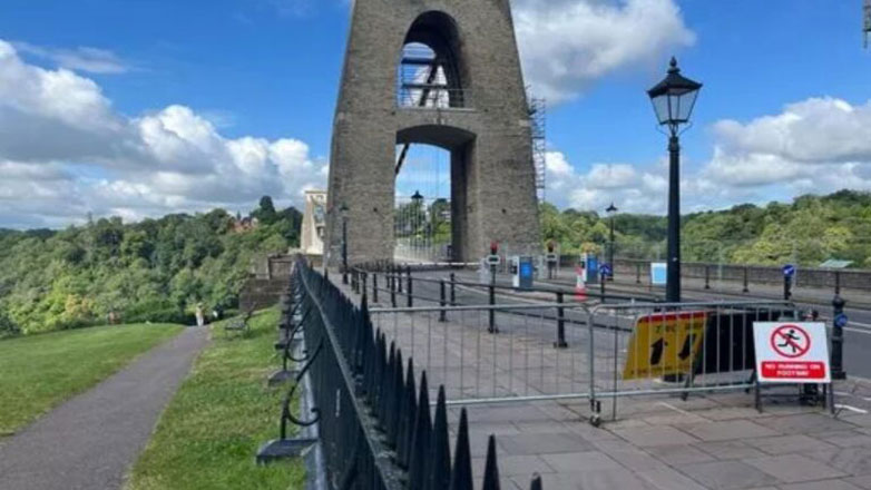 «Θρίλερ» με δύο βαλίτσες που περιείχαν ανθρώπινα λείψανα