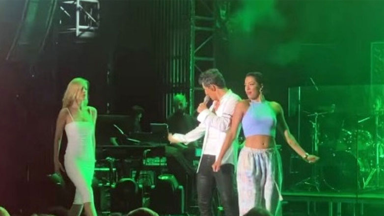 Σάκης Ρουβάς: Ανέβασε στη σκηνή την Τραϊάνα Ανανία – «Μετά από αυτή τη νύχτα ξέχασα τα βάσανα μου όλα»