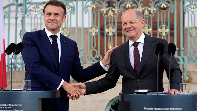 Σολτς και Μακρόν υπερασπίζονται τον Μπάιντεν μετά το φραστικό ολίσθημά του