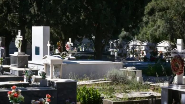 Μετά την κηδεία έβγαλαν τα μαχαίρια στην Κρήτη