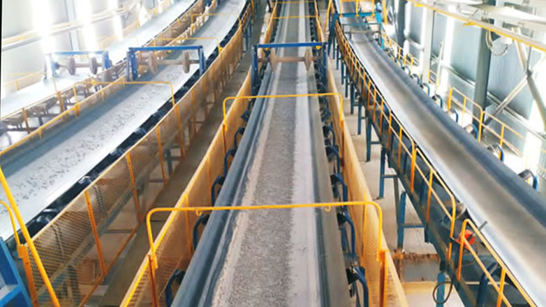 Θα κατασκευάσουν ιμάντα μεταφοράς εμπορευμάτων μήκους 500χλμ. γιατί δεν βρίσκουν οδηγούς φορτηγών