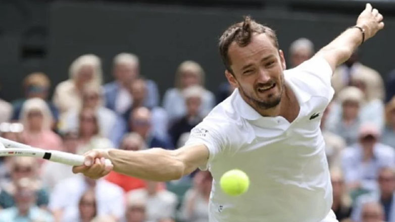 Έβρισε την Ελληνίδα διαιτητή ο Μεντβέντεφ: «Άντε γ@@@@@»