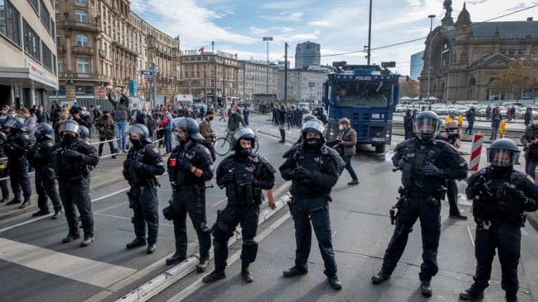 Τέσσερις νεκροί έπειτα από οικογενειακή διαμάχη στη νότια Γερμανία Τέσσερις νεκροί έπειτα από οικογενειακή διαμάχη στη νότια Γερμανία