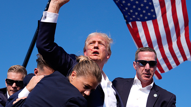 Ο Τραμπ επιστρέφει στον τόπο της… παρ’ ολίγον δολοφονίας του