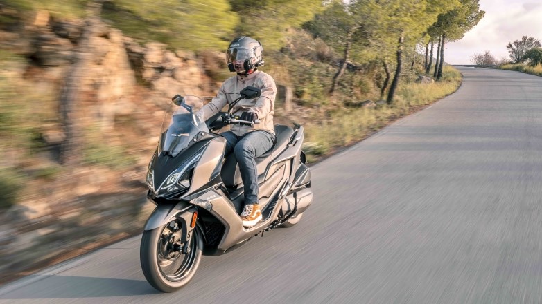 Νέο Downtown GT 350 – Συμπληρώνει την γκάμα της Kymco στη μεσαία κατηγορία
