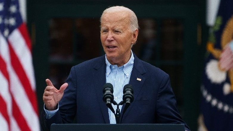 Ο Μπάιντεν επανέρχεται στην εκστρατεία εναντίον του Τραμπ μετά την απόπειρα δολοφονίας του τελευταίου