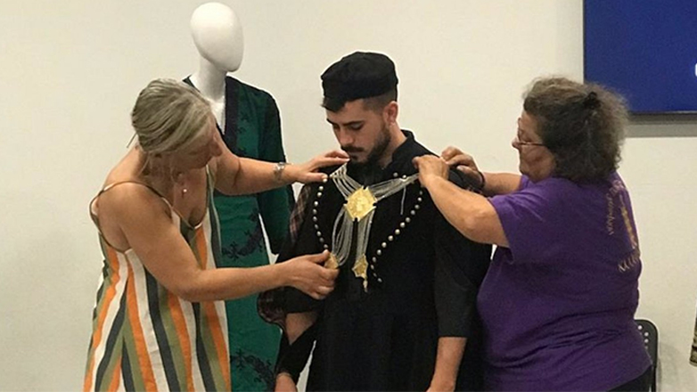 Δράμα: Ξένοι φοιτητές γνώρισαν τον πολιτισμό της Ελλάδας μέσα από παραδοσιακές στολές