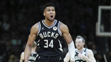 Γιάννης Αντετοκούνμπο: Το ESPN τον κατέταξε στο Νο 42 των 100 πιο σπουδαίων αθλητών του 21ου αιώνα