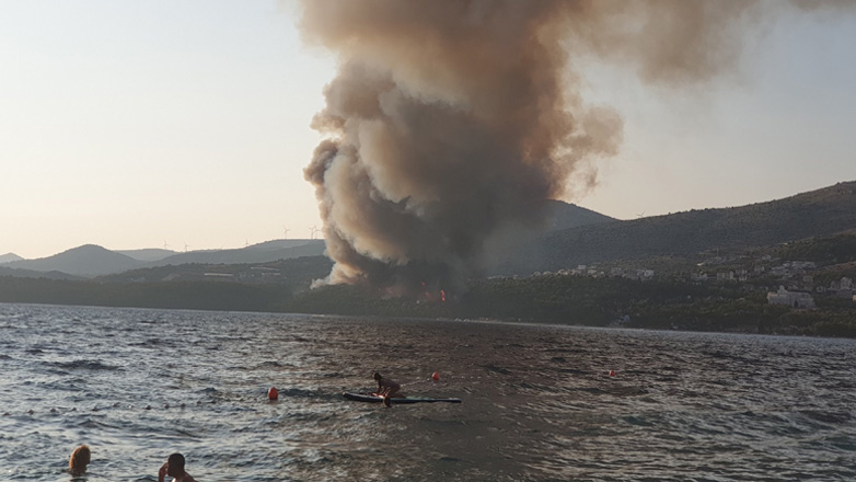 Πυρκαγιά κοντά σε τουριστικό προορισμό της Κροατίας