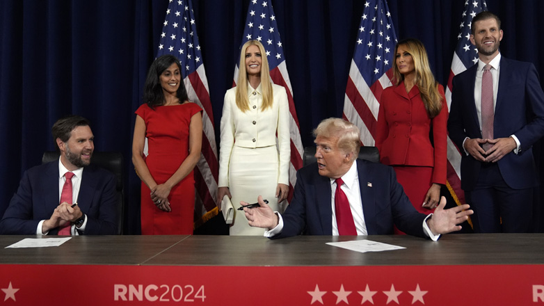 Τραμπ: «Δεν θα έπρεπε να είμαι εδώ σήμερα – Είχα τον Θεό με το μέρος μου»