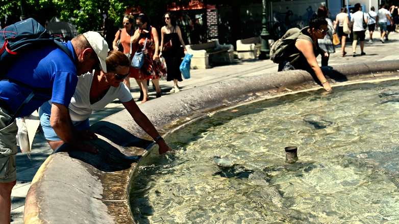 Σύντομη «ανάσα δροσιάς» προβλέπει η ΕΜΥ – Από την Πέμπτη πάλι 40αρια