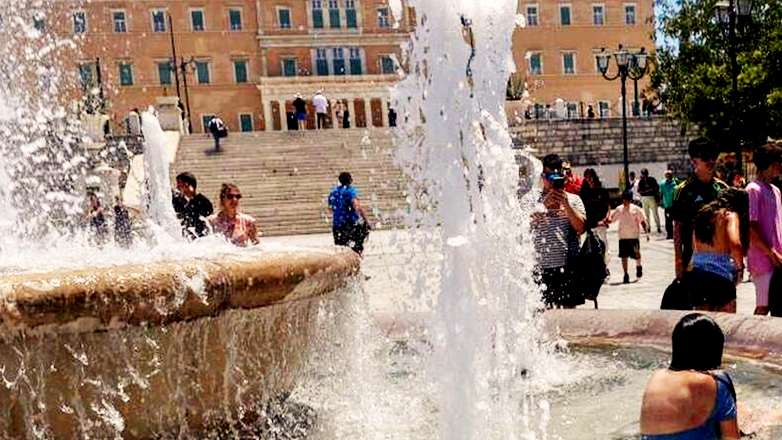 Μελέτη αποτυπώνει απώλειες 2,2 δις ευρώ στην Ελληνική Οικονομία από επιπτώσεις του καύσωνα Μελέτη αποτυπώνει απώλειες 2,2 δις ευρώ στην Ελληνική Οικονομία από επιπτώσεις του καύσωνα