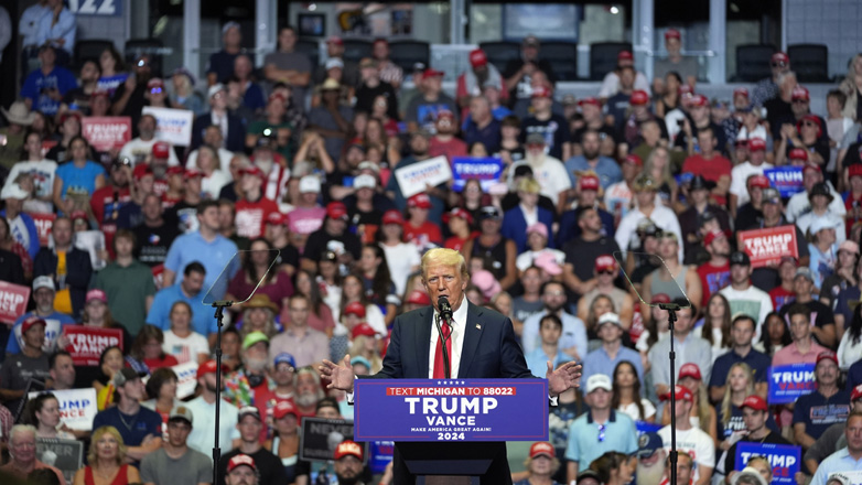 Τραμπ: Δέχθηκα μια σφαίρα για τη δημοκρατία