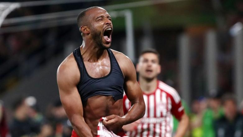 Έριξε… άγκυρα στο λιμάνι ο Ελ Κααμπί – Ανανέωσε για δύο χρόνια με τον Ολυμπιακό!