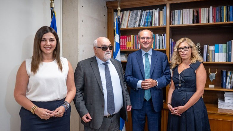 Βελτιώνονται οι ρυθμίσεις του Εξωδικαστικού Μηχανισμού για τα άτομα με αναπηρία