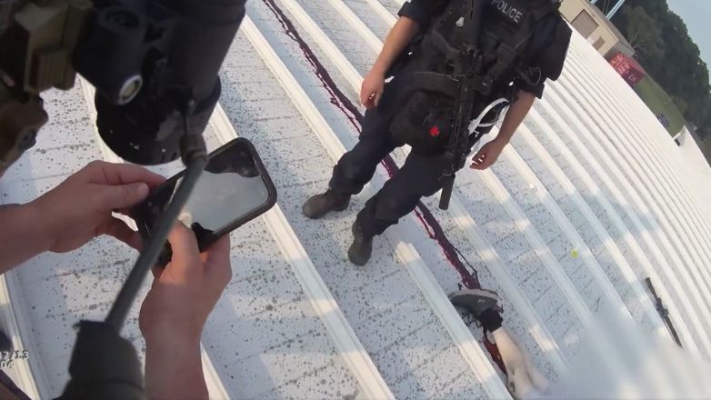 Απόπειρα δολοφονίας Τραμπ: Νέο σοκαριστικό βίντεο με τον νεκρό δράστη στην ταράτσα