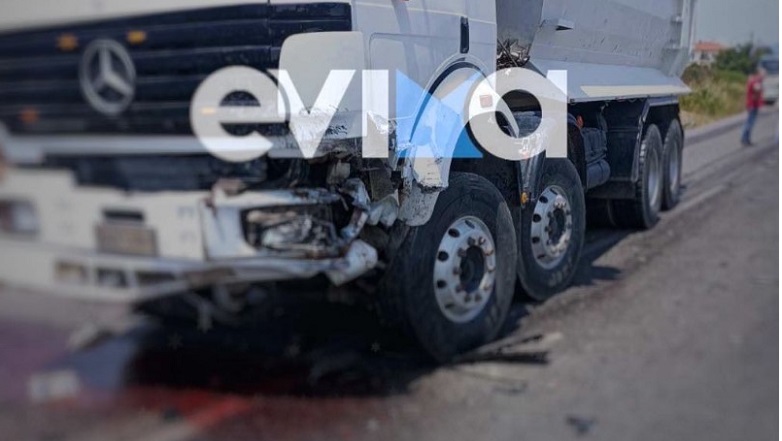 Σφοδρή σύγκρουση φορτηγού με τζιπ στην Εύβοια
