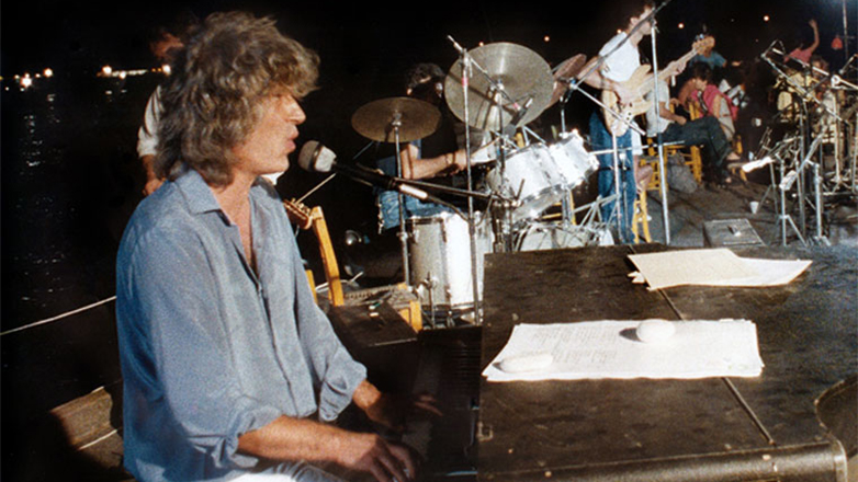 Το Πάρτι στη Βουλιαγμένη: Το «ελληνικό Woodstock» που διοργάνωσε ο Λουκιανός Κηλαηδόνης