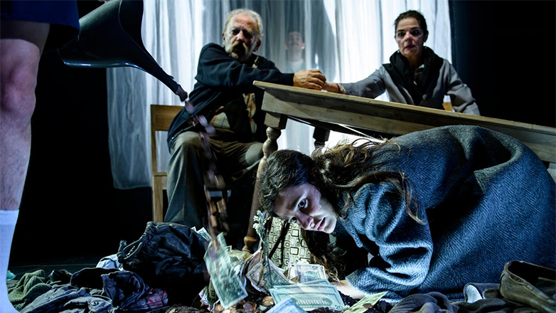 Οι παραστάσεις της ομάδας The Young Quill για τη νέα θεατρική σεζόν στο θέατρο Μπέλλος